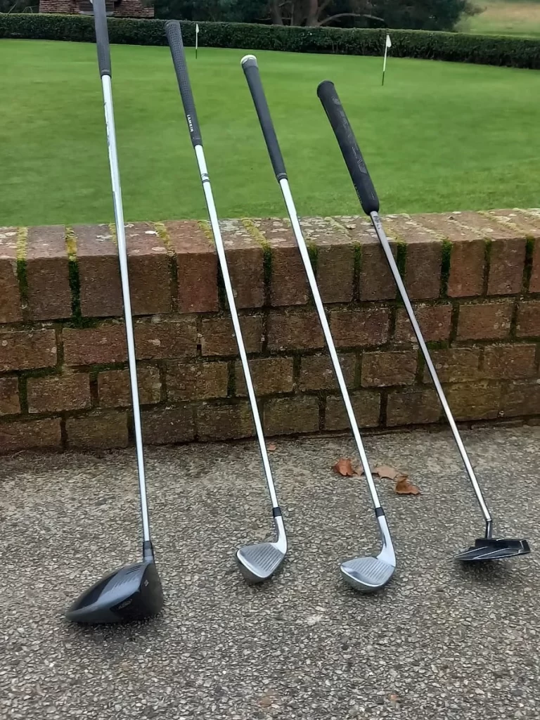3 Clubs & a Putter